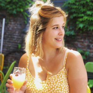 Meet your Posher, Lauren